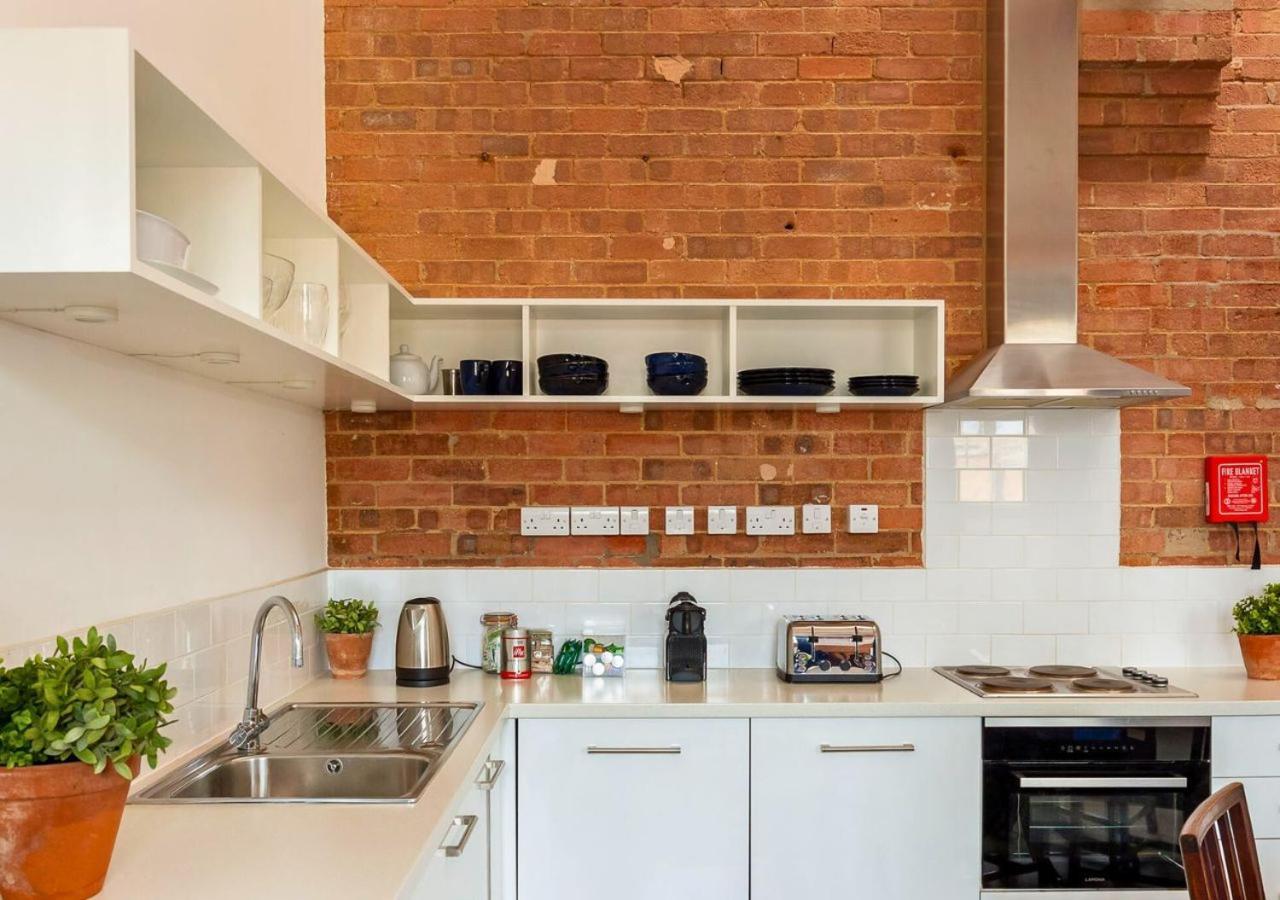 Bowen-Buscarlet Apartment Bicester Luaran gambar