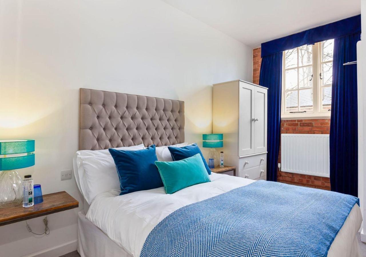 Bowen-Buscarlet Apartment Bicester Luaran gambar